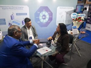 Keypasco 團隊於 CyberSec India Expo 2026 展位與來賓交流