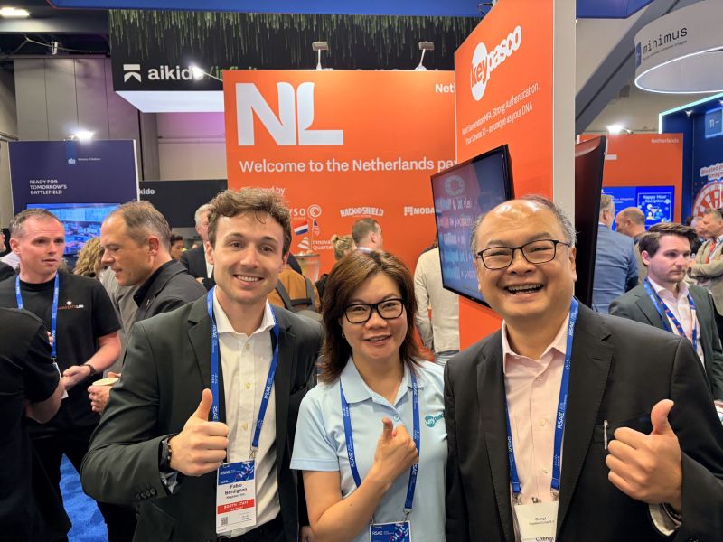 RSAC 2026 現場交流合影。